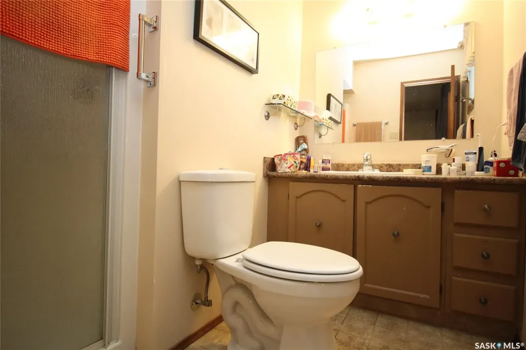 755 Trent Crescent Saskatoon SK S7H 4V4