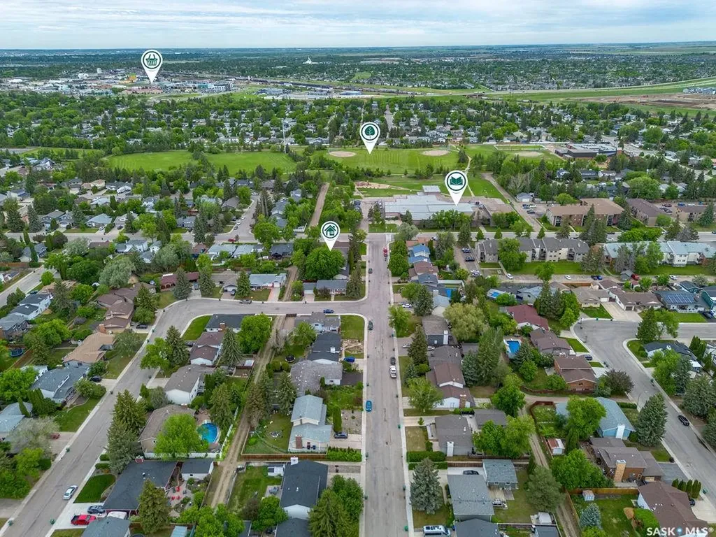 755 Trent Crescent Saskatoon SK S7H 4V4