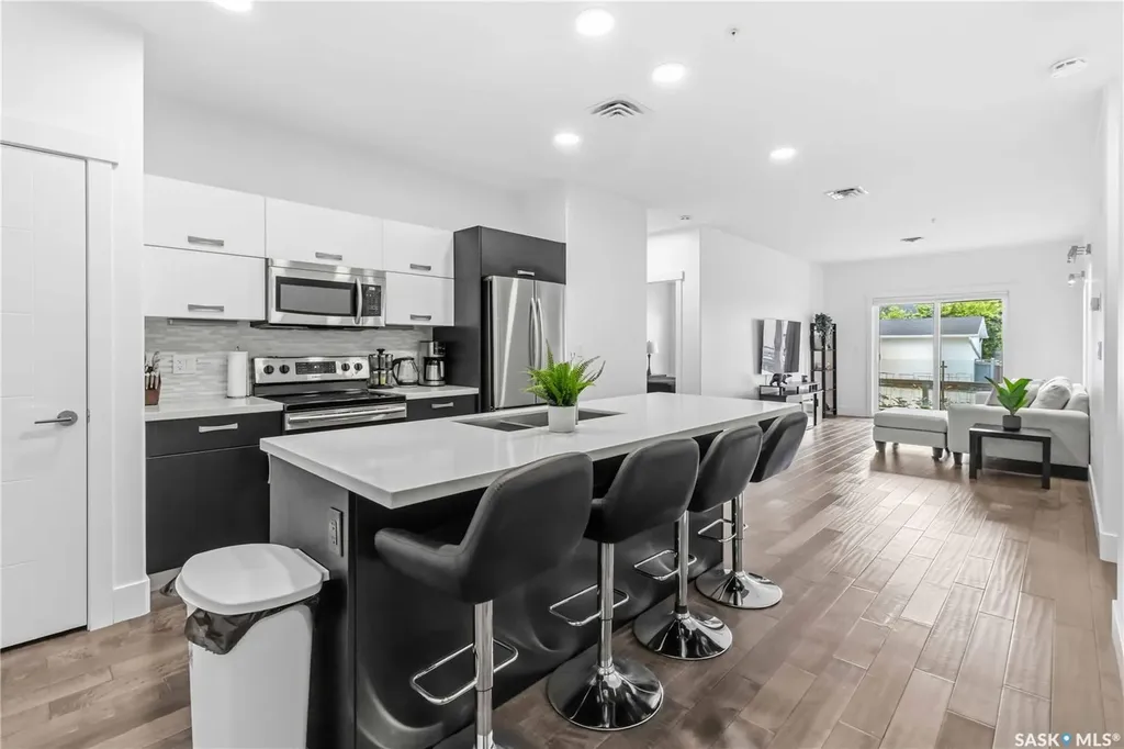 1010 Main Street Saskatoon SK S7H 0K7