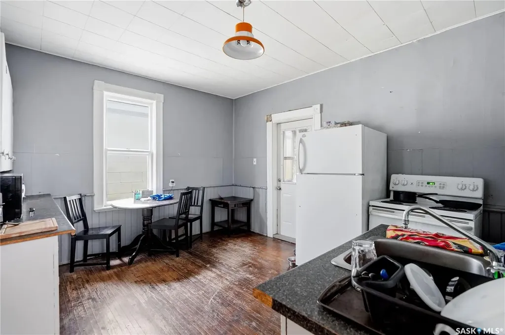 241 High Street W Moose Jaw SK S6H 1S7