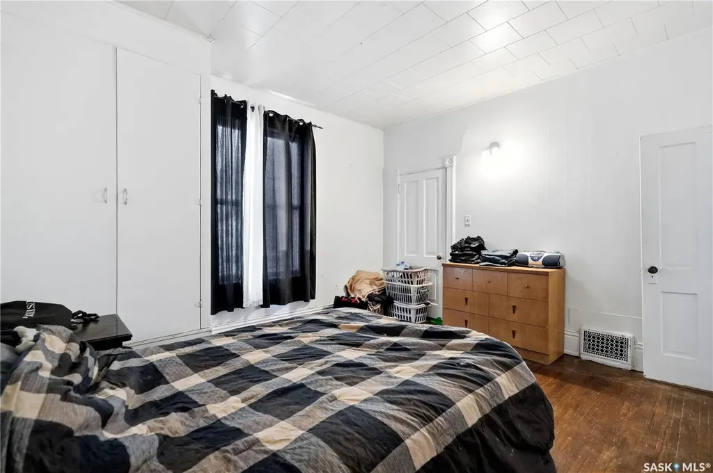 241 High Street W Moose Jaw SK S6H 1S7