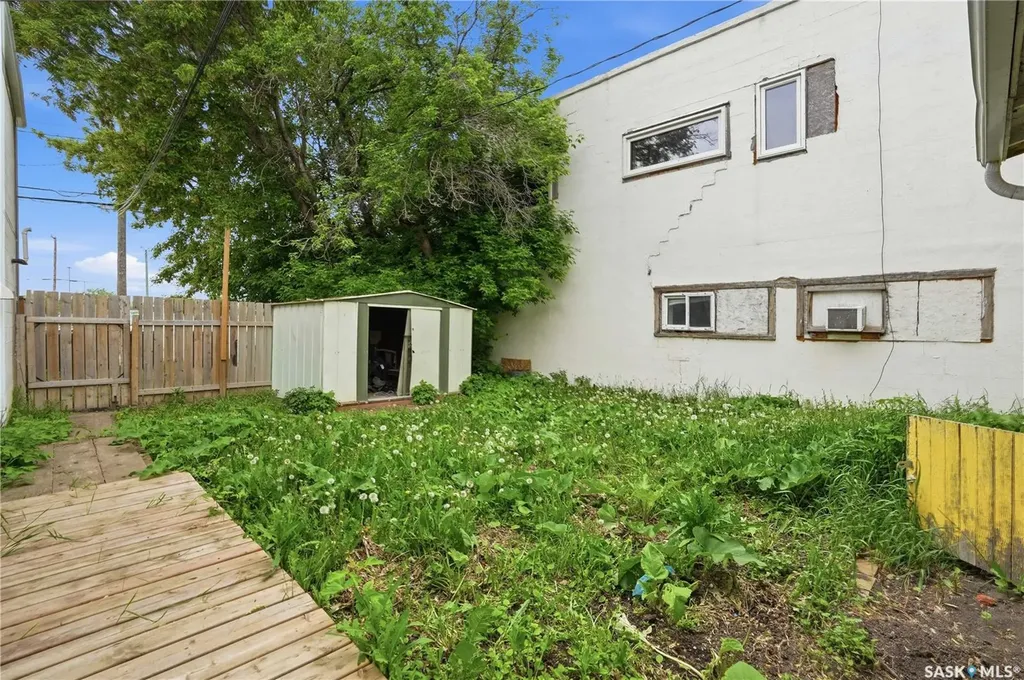 241 High Street W Moose Jaw SK S6H 1S7