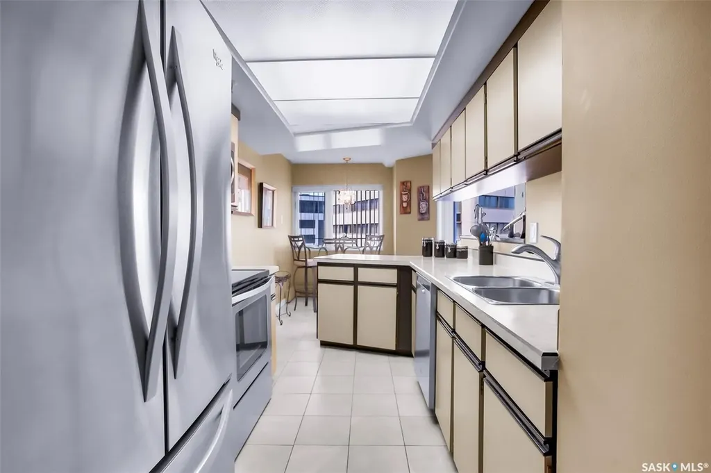 424 Spadina Crescent E Saskatoon SK S7K 6X7