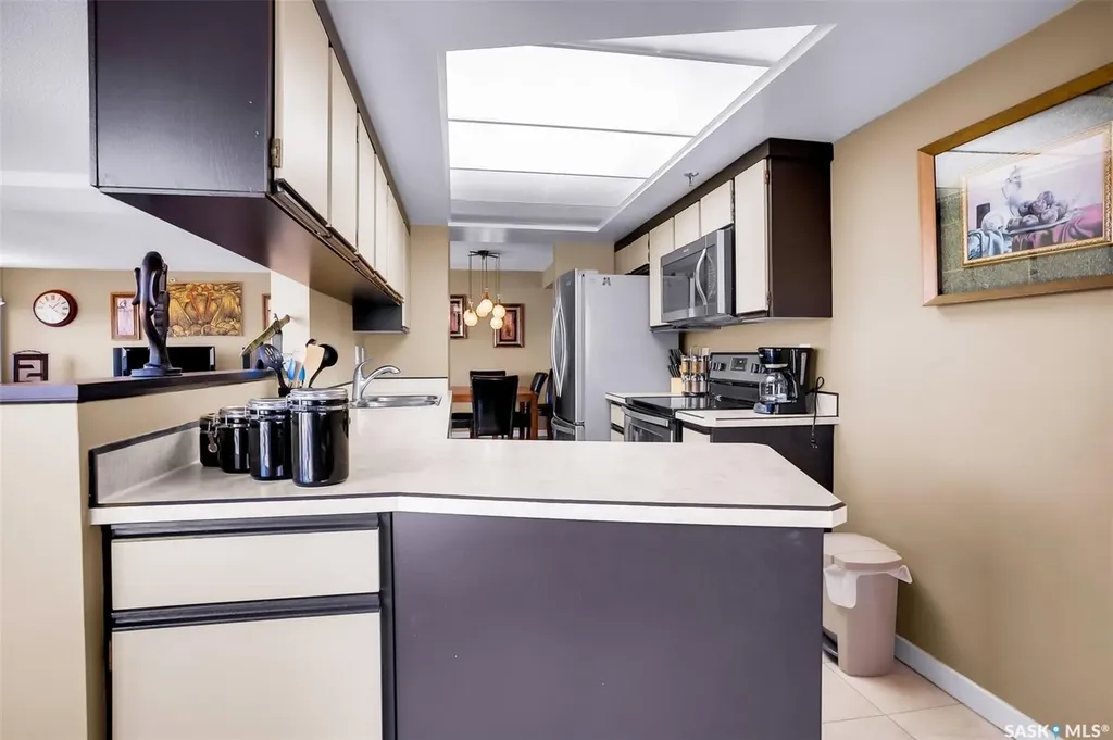 424 Spadina Crescent E Saskatoon SK S7K 6X7