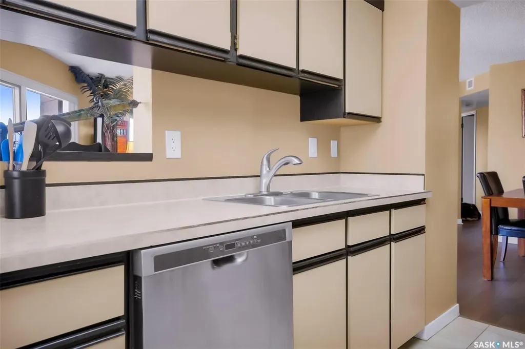 424 Spadina Crescent E Saskatoon SK S7K 6X7