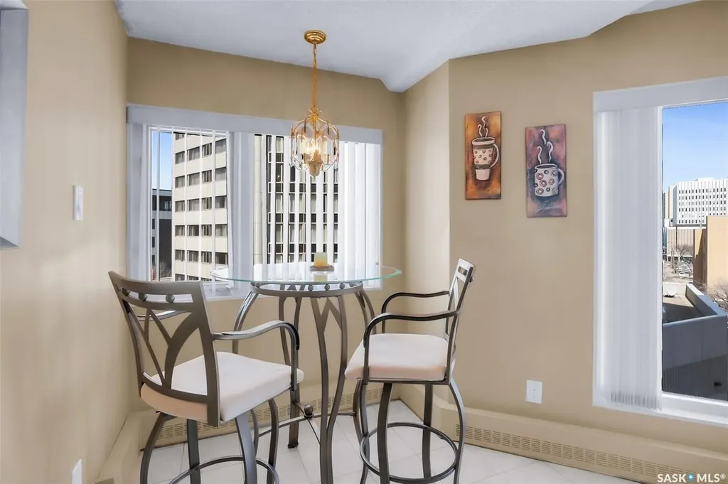 424 Spadina Crescent E Saskatoon SK S7K 6X7