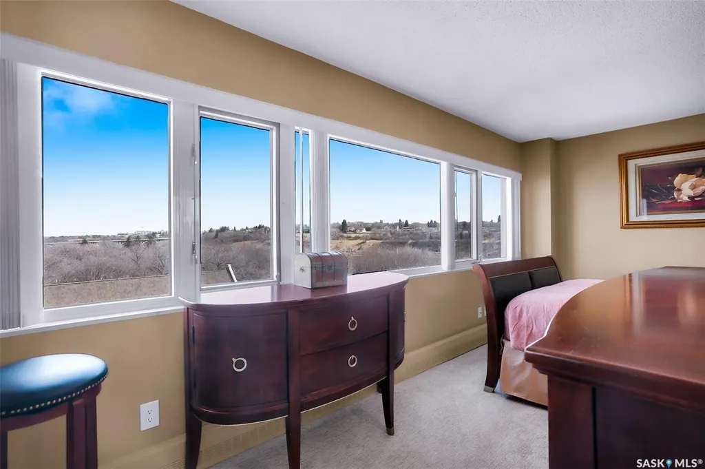 424 Spadina Crescent E Saskatoon SK S7K 6X7
