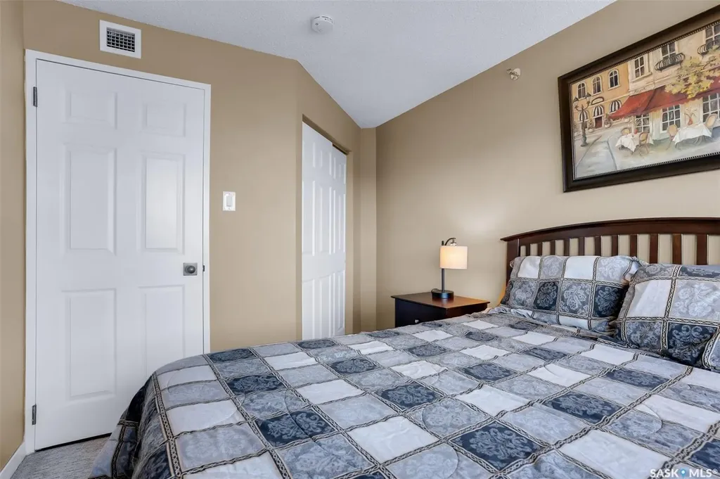 424 Spadina Crescent E Saskatoon SK S7K 6X7