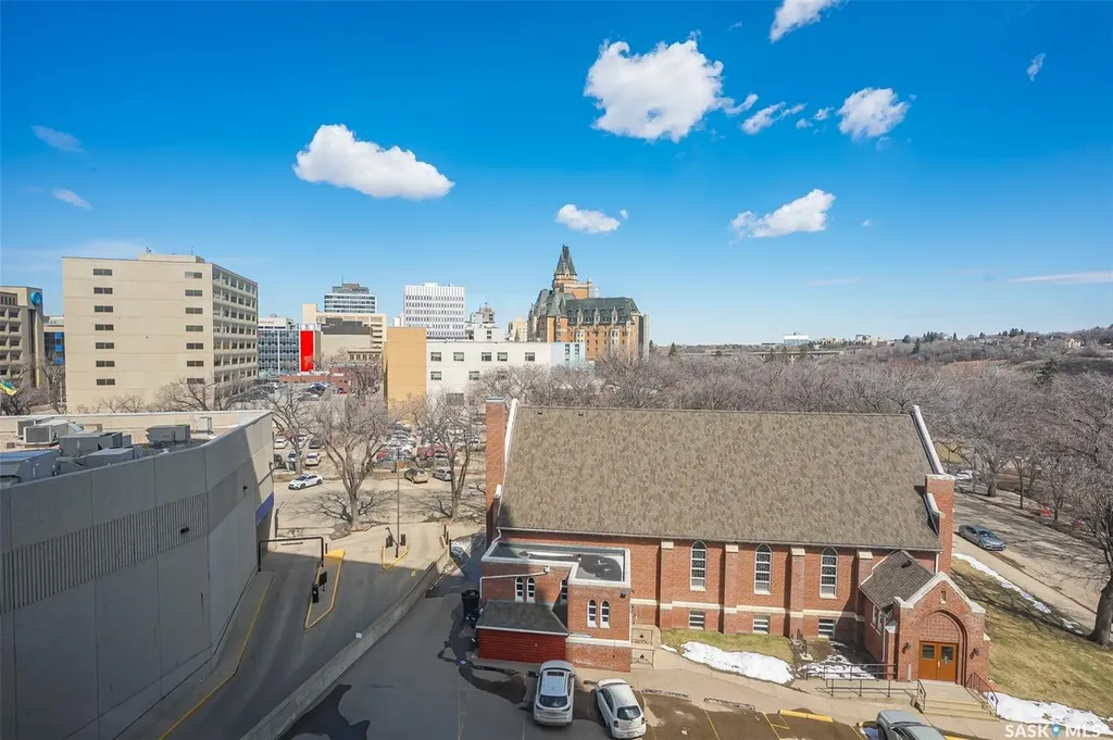 424 Spadina Crescent E Saskatoon SK S7K 6X7