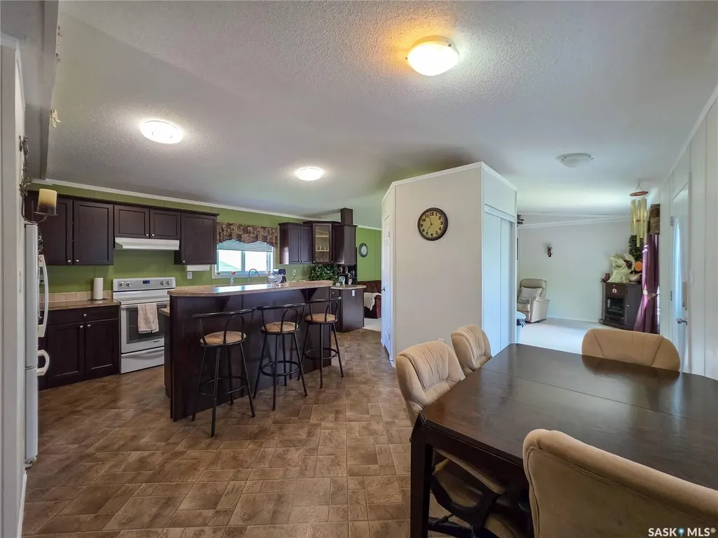 555 Dielschneider Road Melville SK S0A 2P0