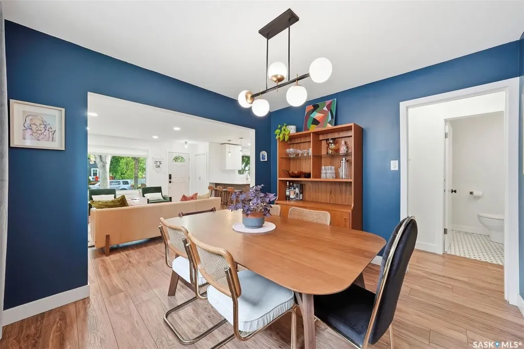 713 6th Street E Saskatoon SK S7H 1C5