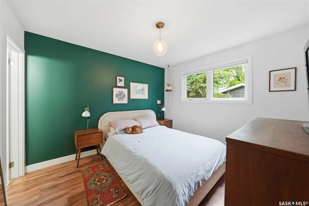 713 6th Street E Saskatoon SK S7H 1C5