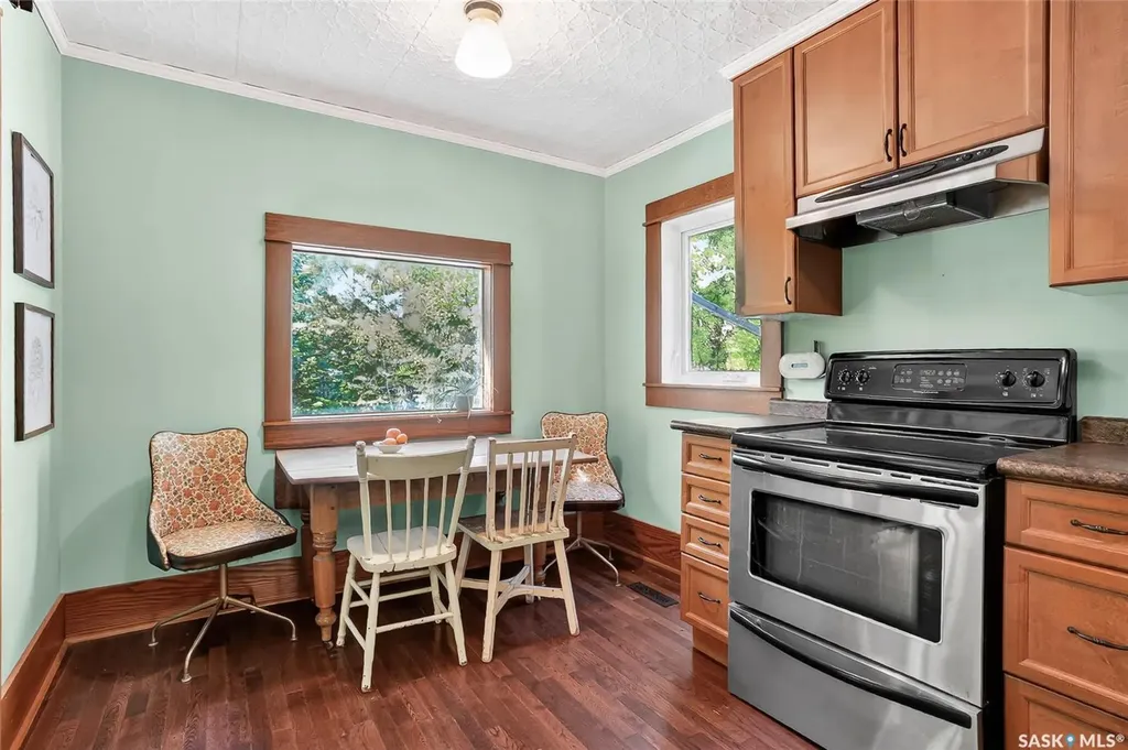 725 11th Street E Saskatoon SK S7N 0G4