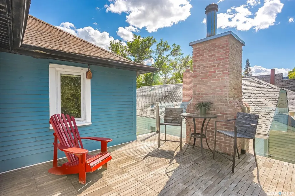 725 11th Street E Saskatoon SK S7N 0G4