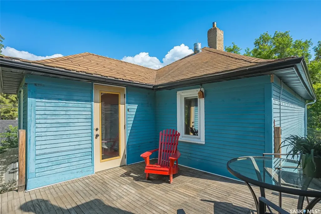 725 11th Street E Saskatoon SK S7N 0G4