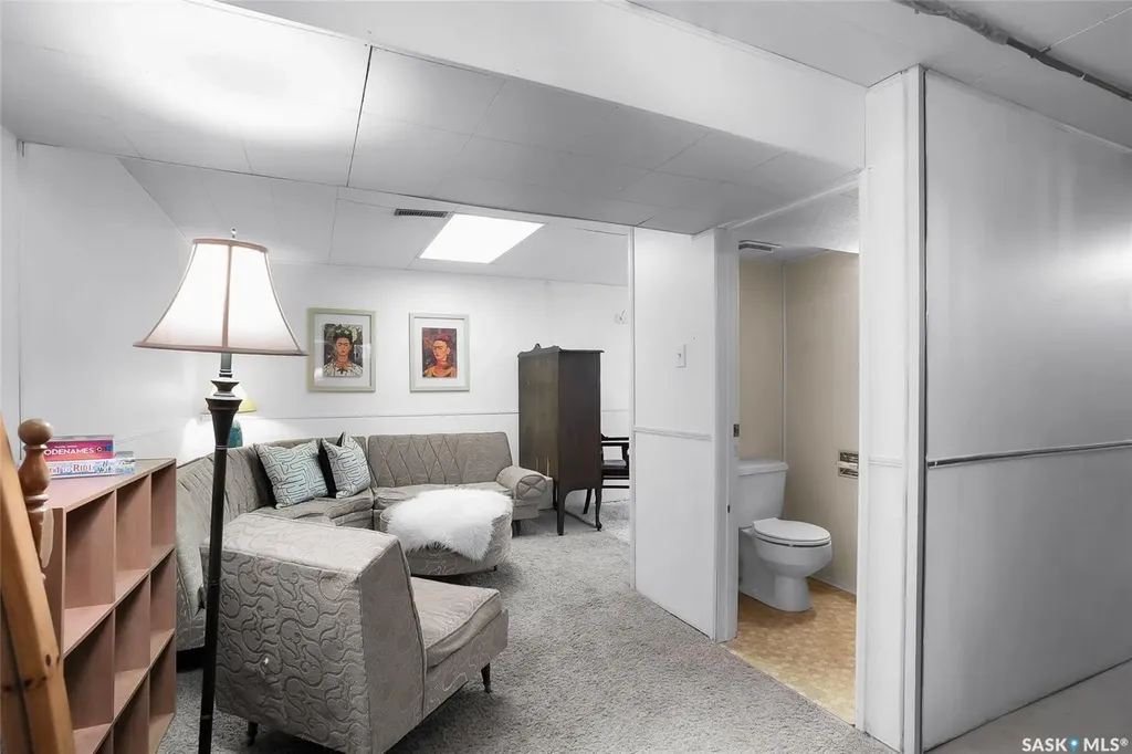 725 11th Street E Saskatoon SK S7N 0G4