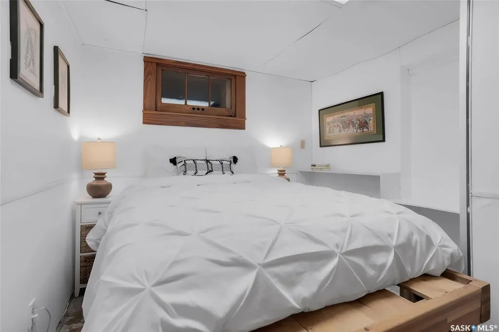 725 11th Street E Saskatoon SK S7N 0G4