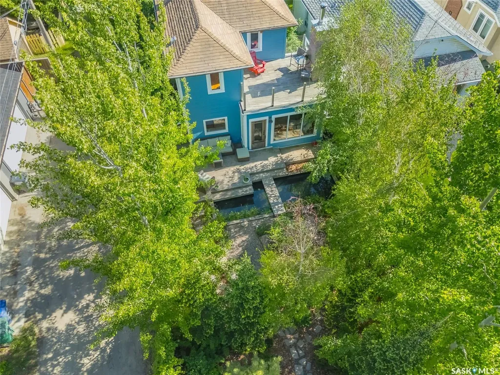 725 11th Street E Saskatoon SK S7N 0G4