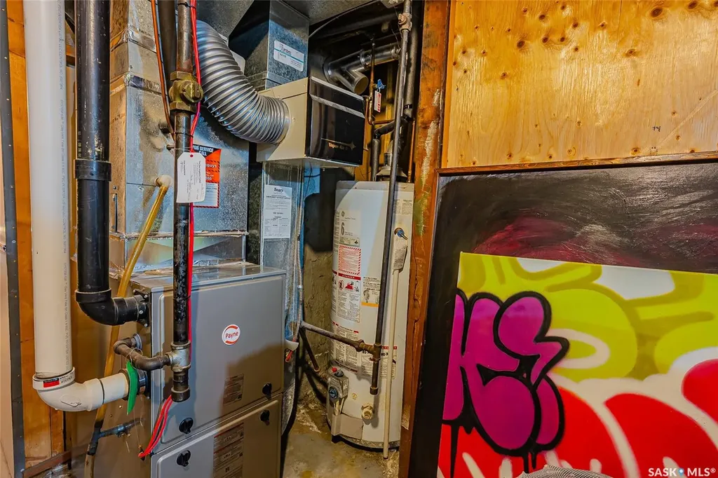 725 11th Street E Saskatoon SK S7N 0G4