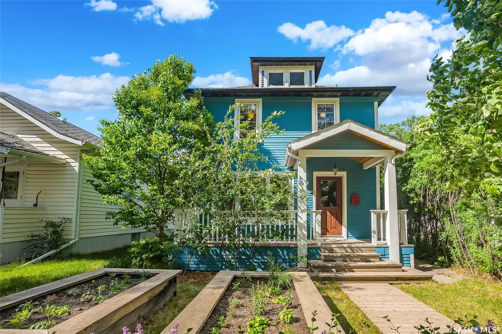 725 11th Street E Saskatoon SK S7N 0G4