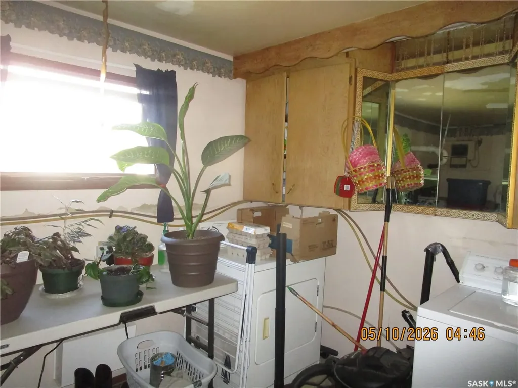 210 7th Avenue W Assiniboia SK S0H 0B0