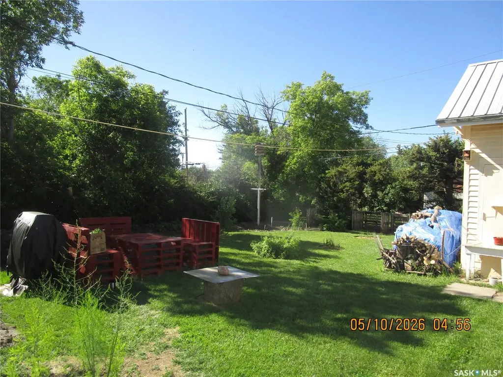 210 7th Avenue W Assiniboia SK S0H 0B0