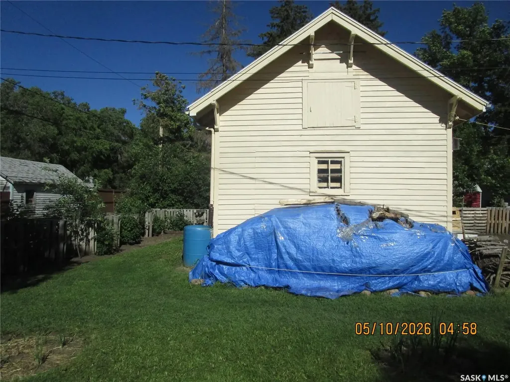 210 7th Avenue W Assiniboia SK S0H 0B0