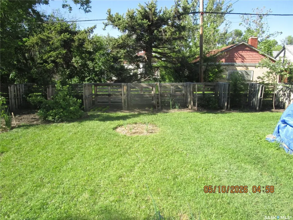210 7th Avenue W Assiniboia SK S0H 0B0