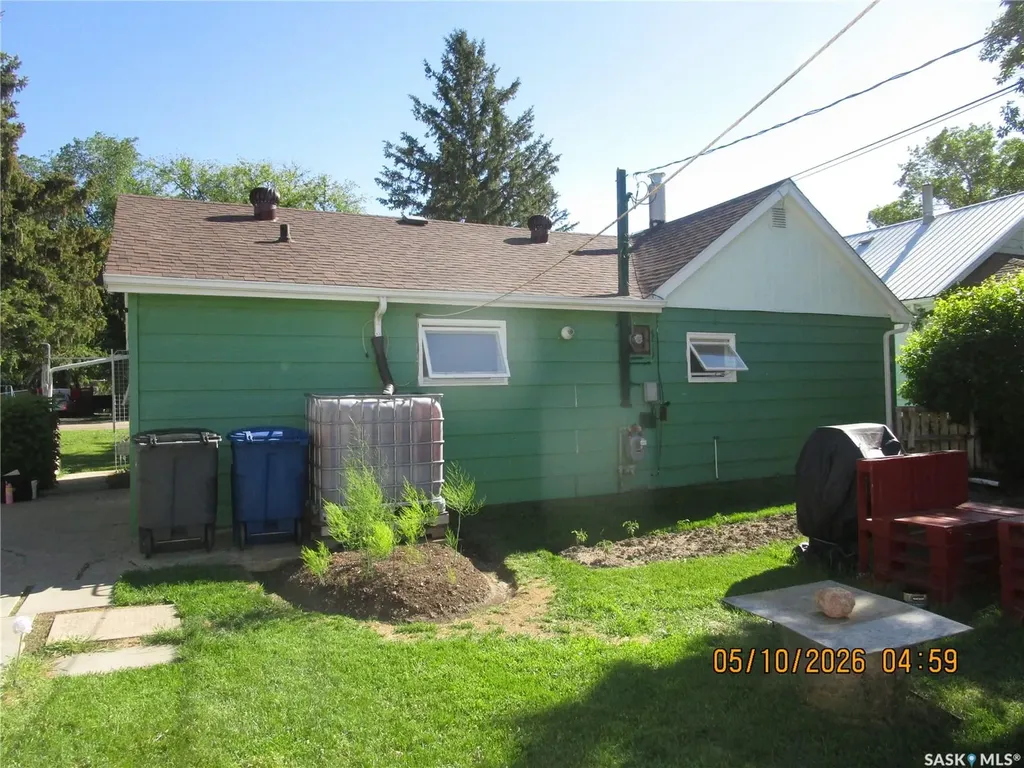 210 7th Avenue W Assiniboia SK S0H 0B0