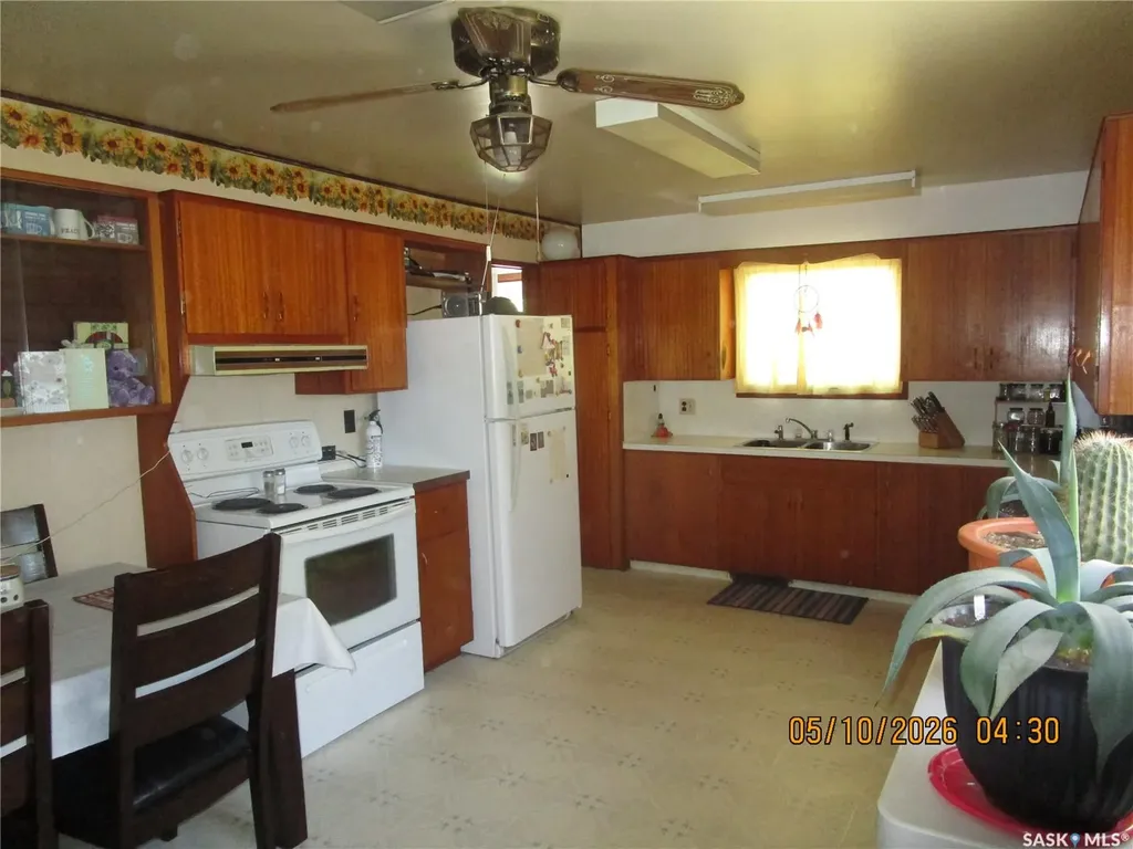 210 7th Avenue W Assiniboia SK S0H 0B0