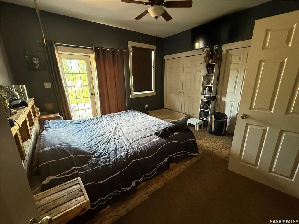 103 4th Avenue SE Weyburn SK S4H 1X7