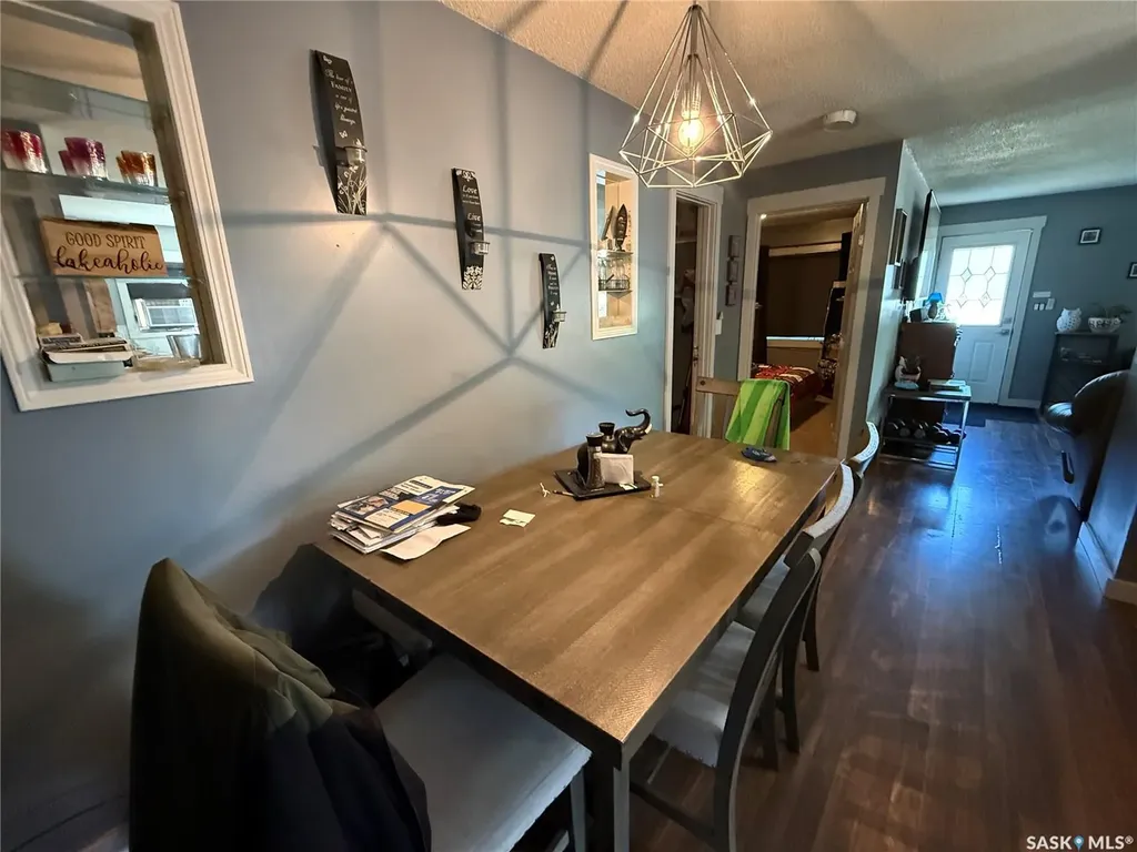 103 4th Avenue SE Weyburn SK S4H 1X7