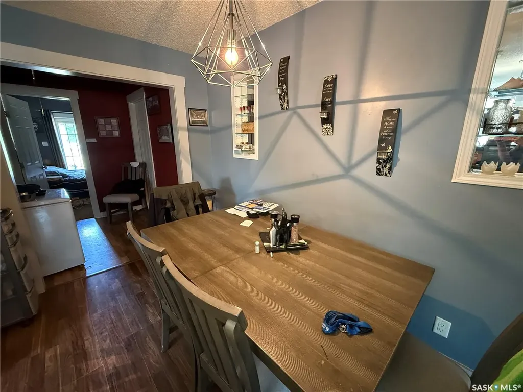 103 4th Avenue SE Weyburn SK S4H 1X7
