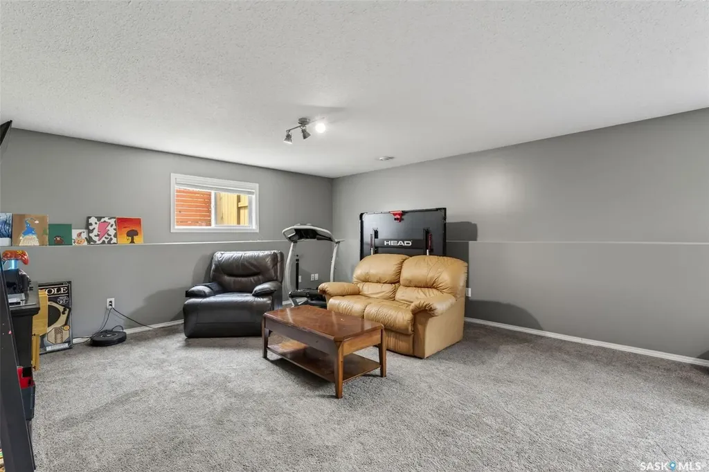 203 Saskatchewan Avenue Humboldt SK S0K 2A0