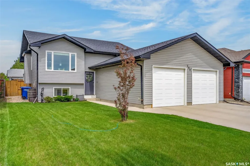 203 Saskatchewan Avenue Humboldt SK S0K 2A0
