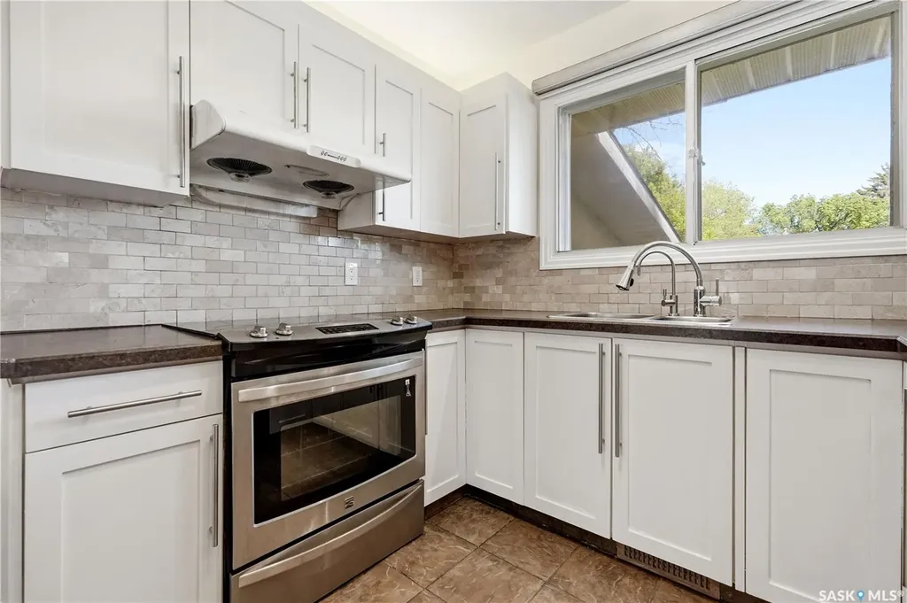 49 Scott Street Regina SK S4S 4A1