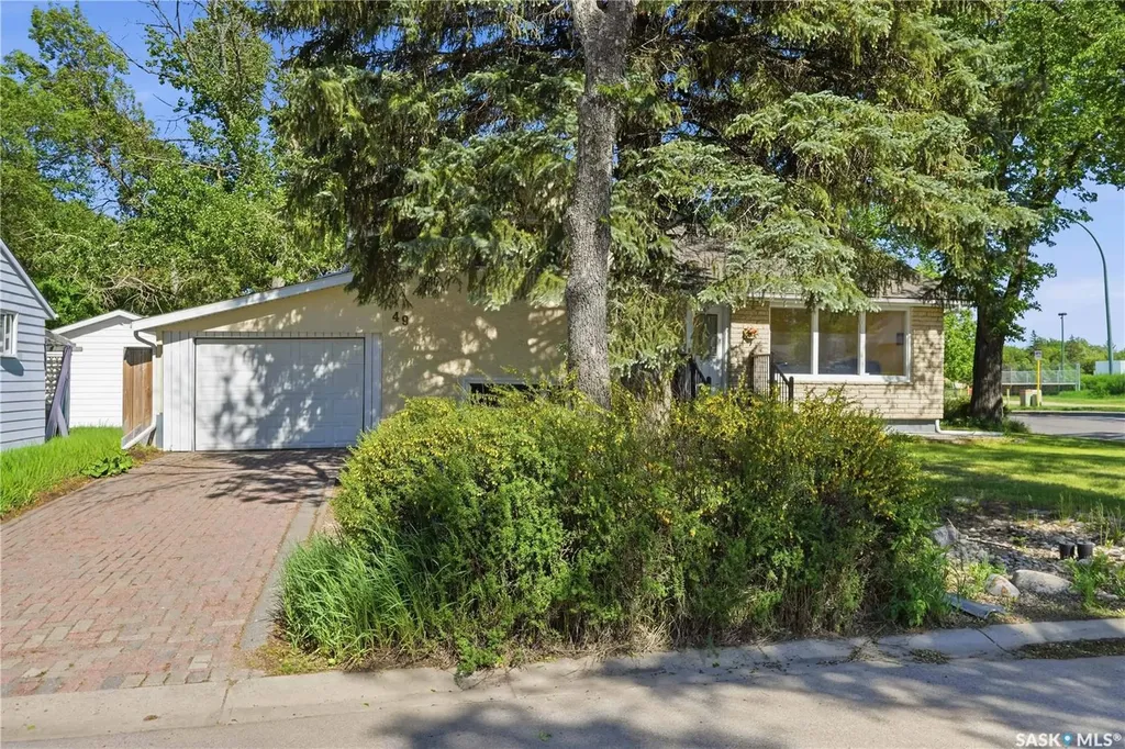 49 Scott Street Regina SK S4S 4A1