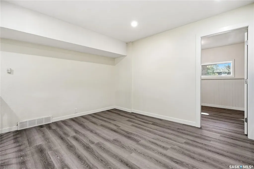 49 Scott Street Regina SK S4S 4A1