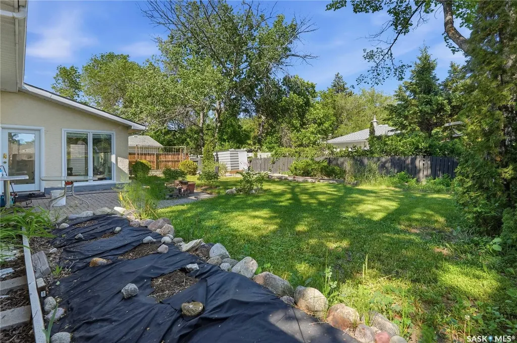 49 Scott Street Regina SK S4S 4A1