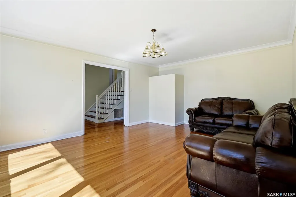 49 Scott Street Regina SK S4S 4A1