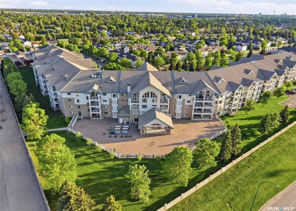 325 Keevil Crescent Saskatoon SK S7N 4R8