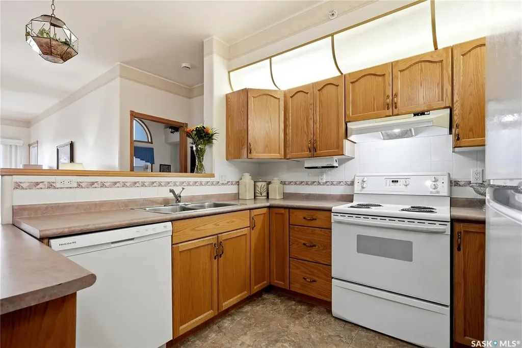 325 Keevil Crescent Saskatoon SK S7N 4R8