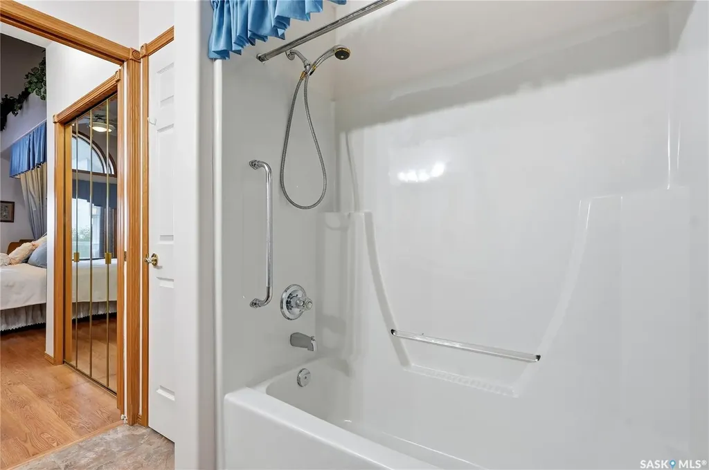 325 Keevil Crescent Saskatoon SK S7N 4R8