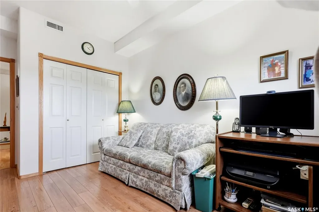 325 Keevil Crescent Saskatoon SK S7N 4R8