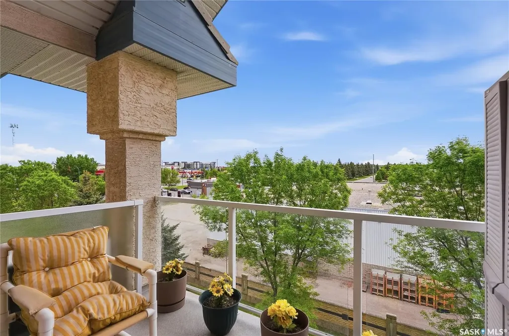 325 Keevil Crescent Saskatoon SK S7N 4R8