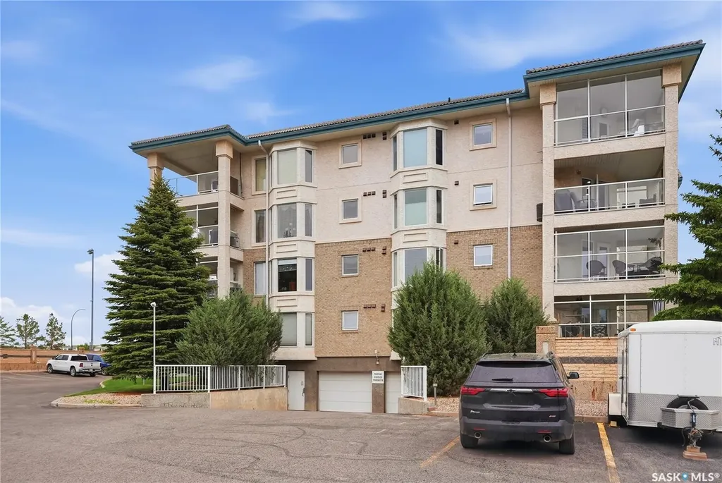 325 Keevil Crescent Saskatoon SK S7N 4R8