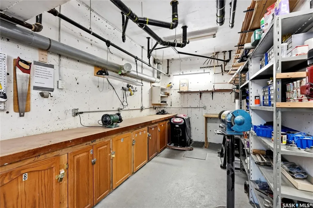 325 Keevil Crescent Saskatoon SK S7N 4R8