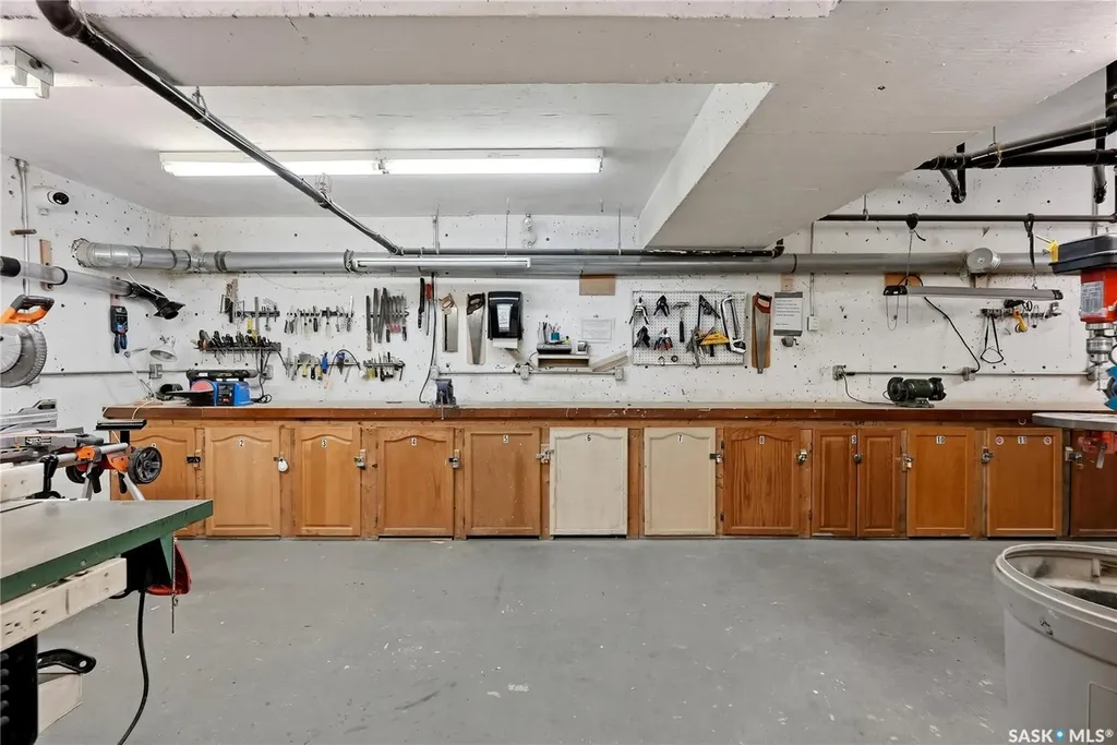 325 Keevil Crescent Saskatoon SK S7N 4R8