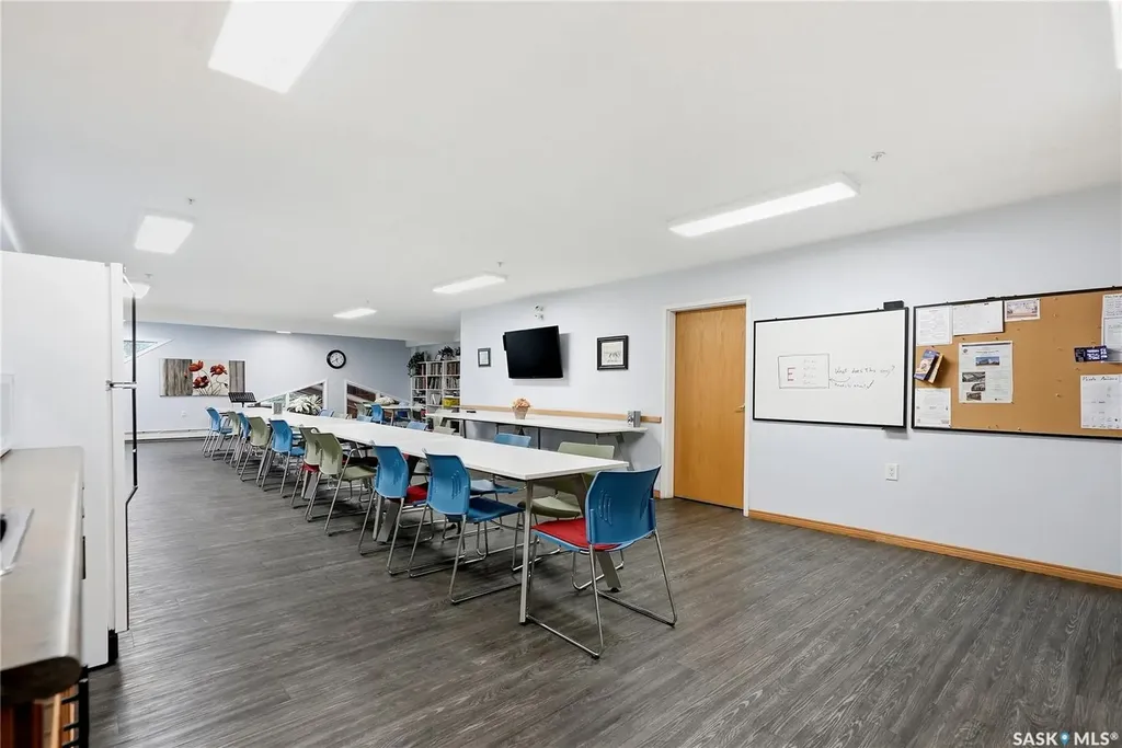 325 Keevil Crescent Saskatoon SK S7N 4R8