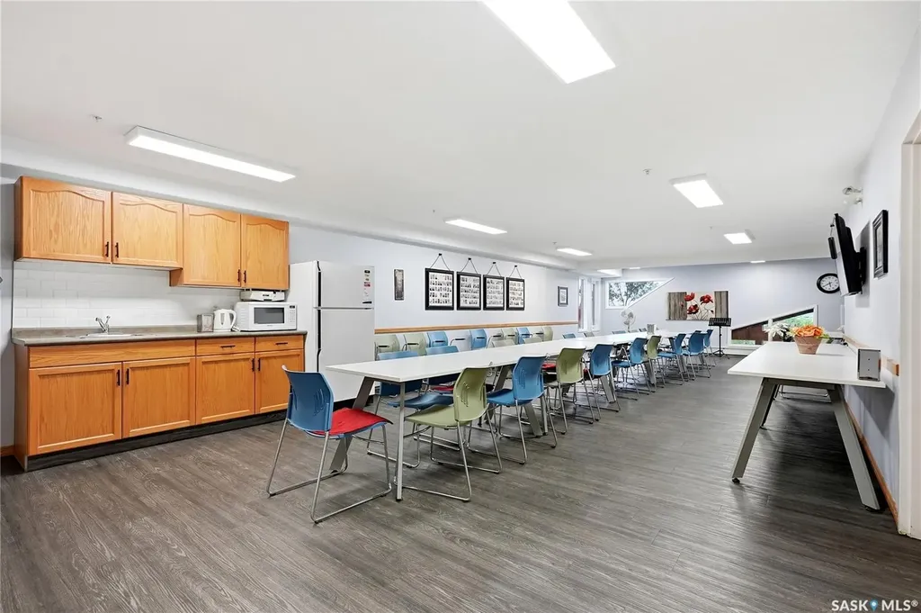 325 Keevil Crescent Saskatoon SK S7N 4R8